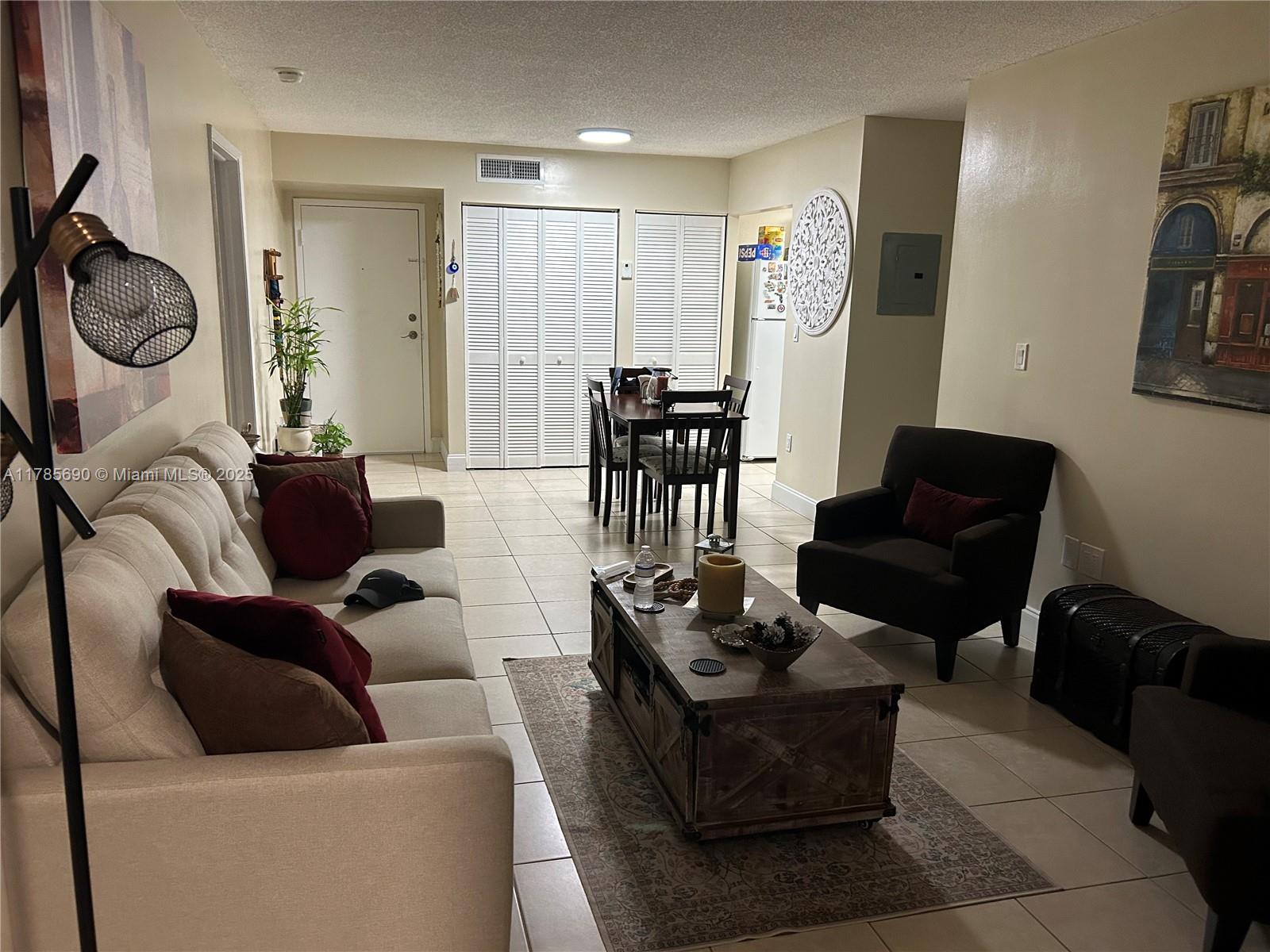 AZUL AT FONTAINEBLEAU CON - Residential