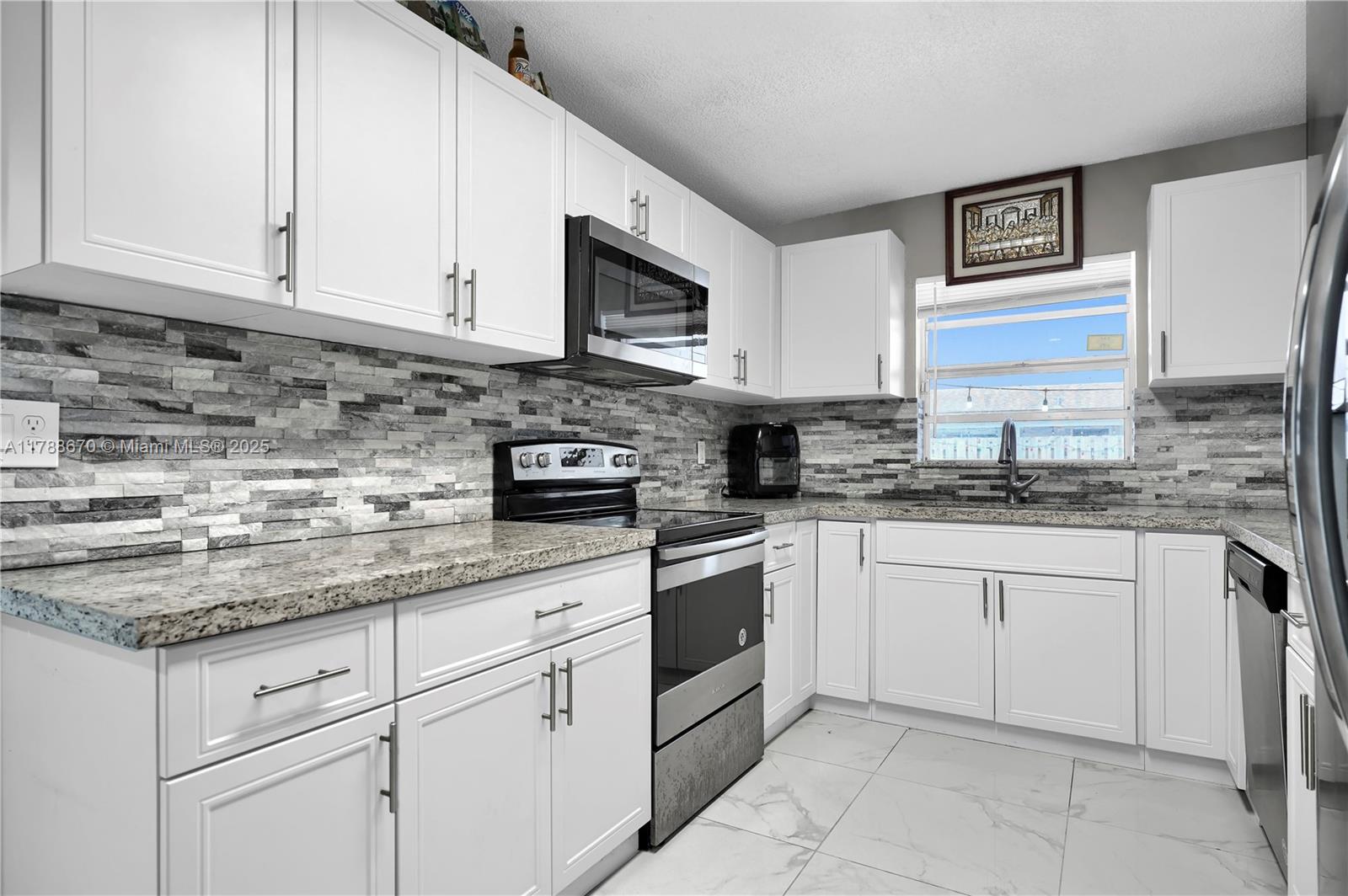 9340 NW 43rd Mnr