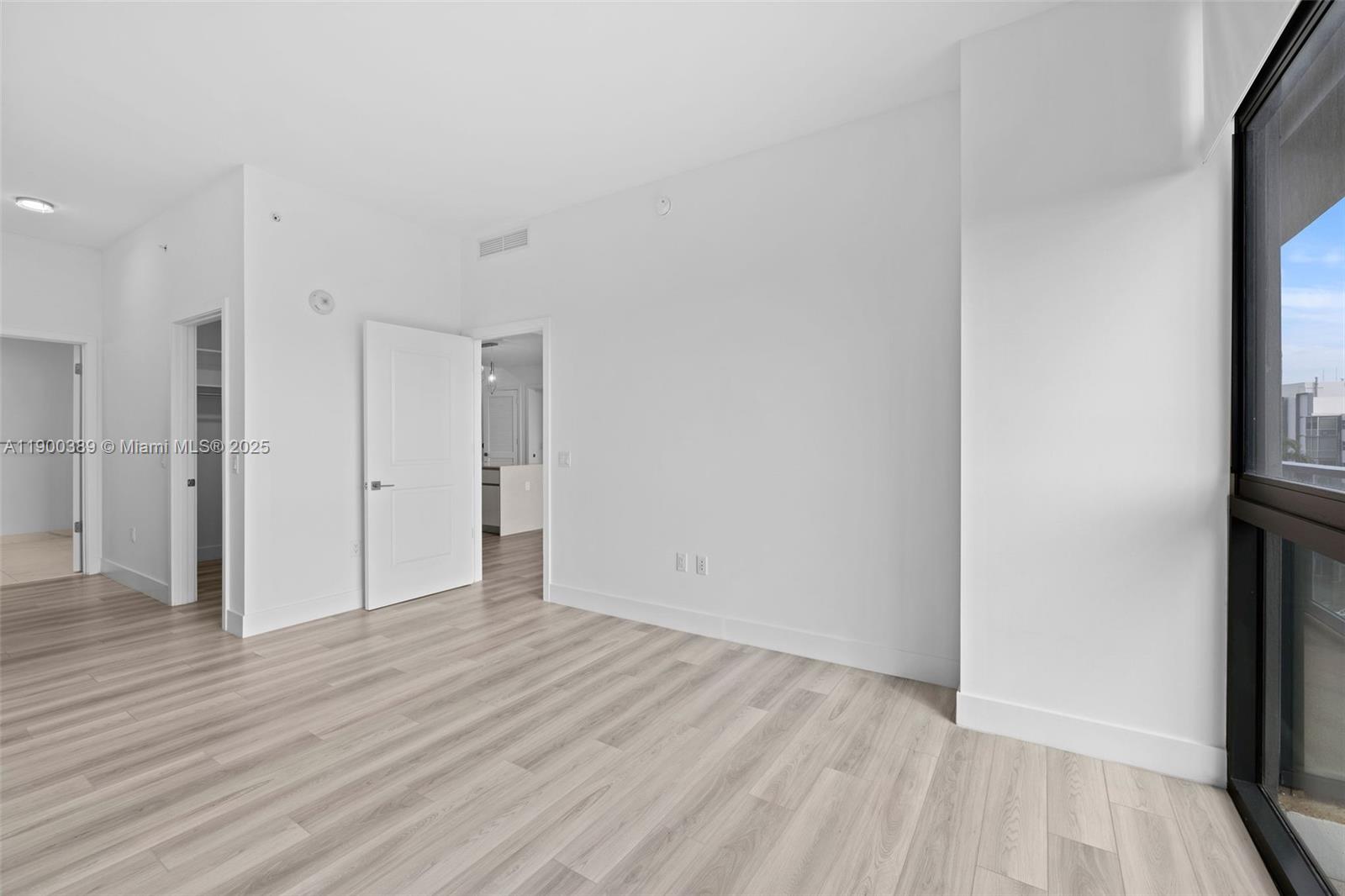 Slate Hallandale - Residential Lease