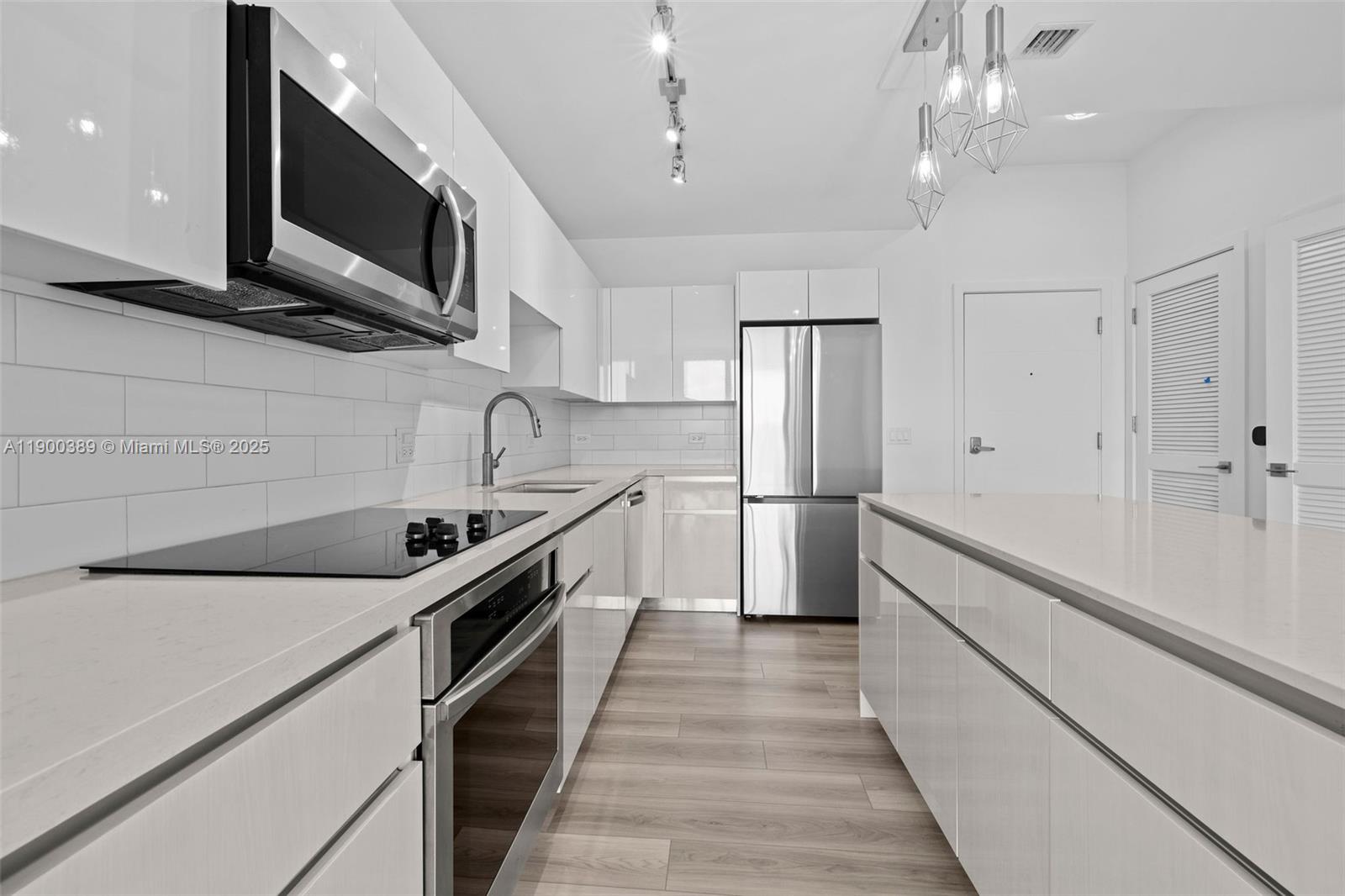 Slate Hallandale - Residential Lease