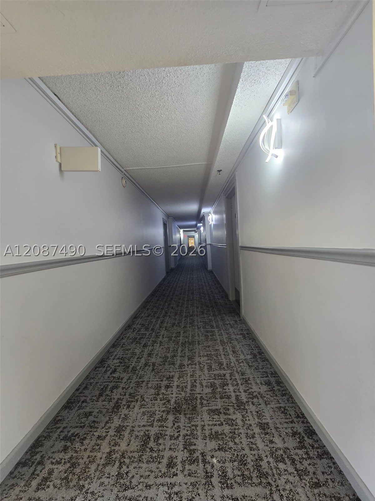 16919 N Bay Rd 804