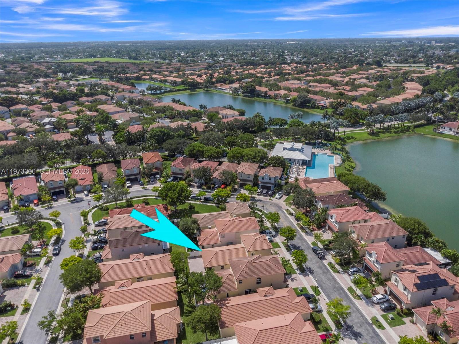 PORTOFINO PALMS - Residential