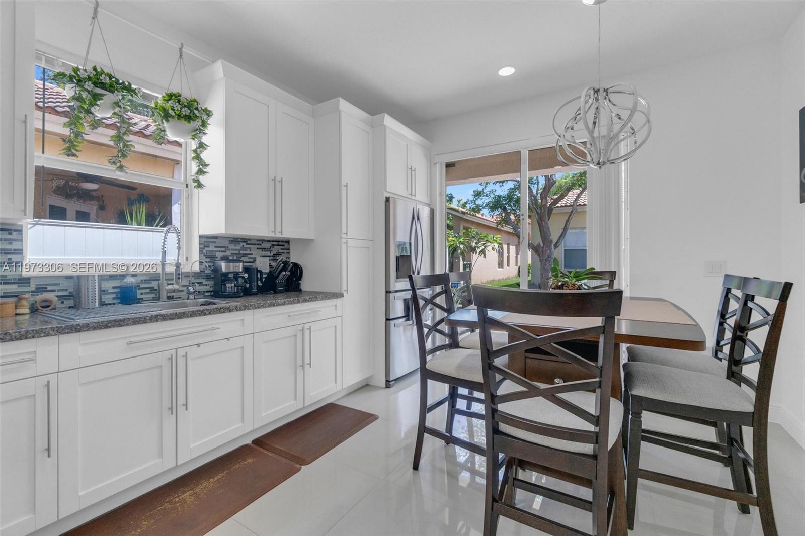 PORTOFINO PALMS - Residential