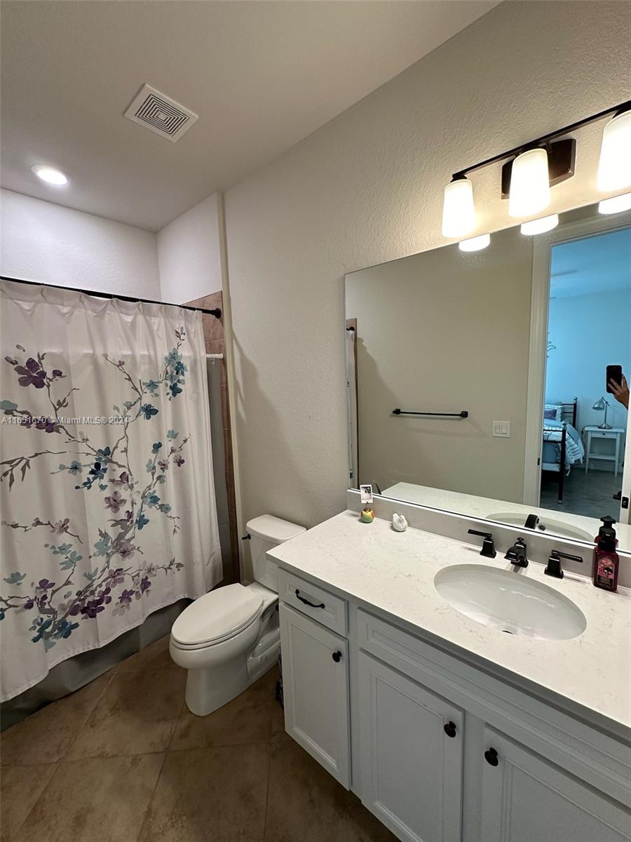 Photo 30 of 41 of 10479 SW Captiva Dr house