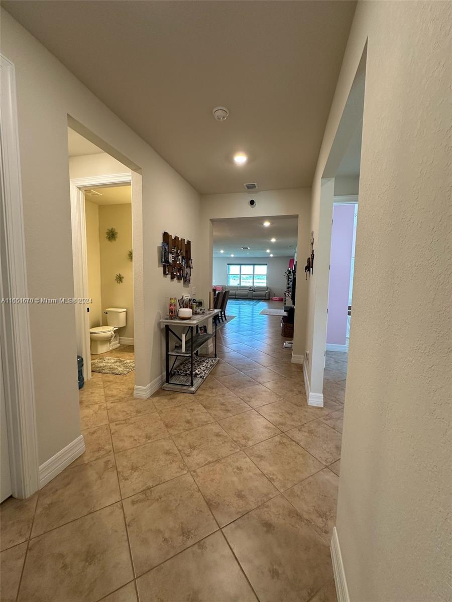 Photo 4 of 41 of 10479 SW Captiva Dr house