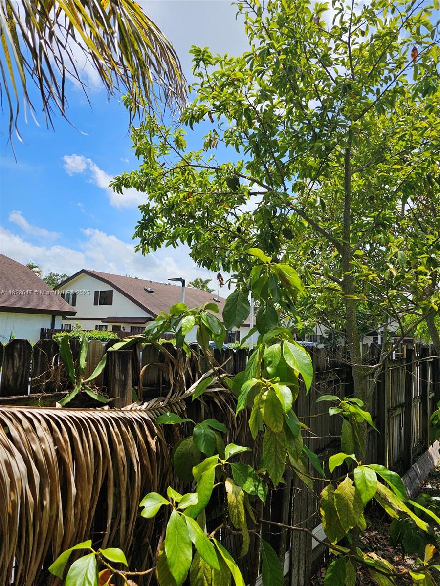 7850 SW 10th Ct 1-3