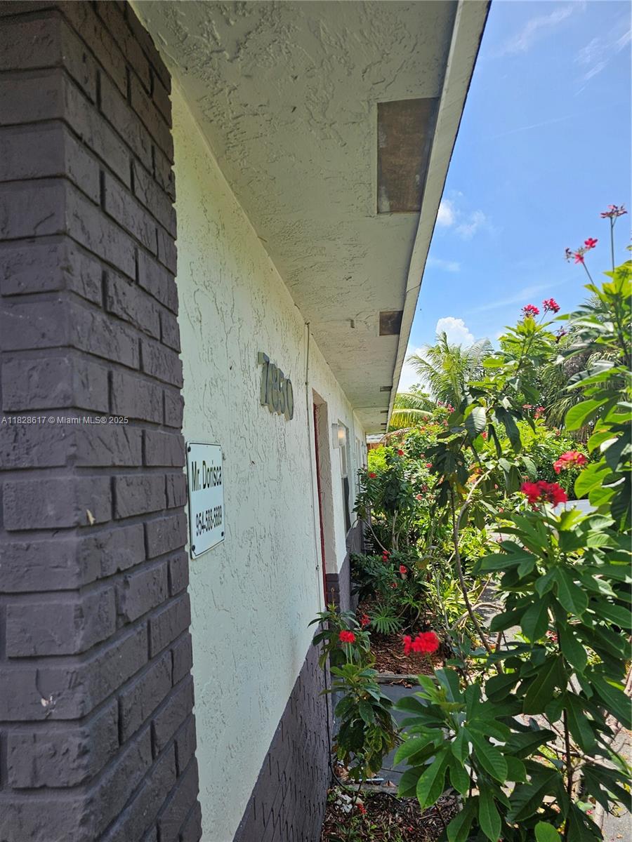 7850 SW 10th Ct 1-3