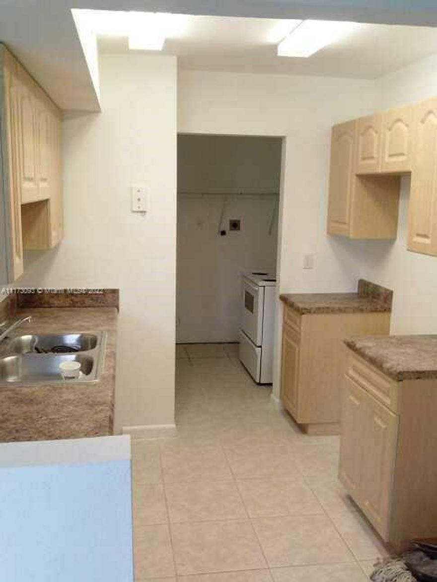 Great First Time Homebuyer/Investment opportunity to own 2/2 spacious unit. Community is close to shopping, dining, and municipal transportation. Centrally located to Mullins Park and the Lauderhill Aquatic Center. Unit is tenant occupied.