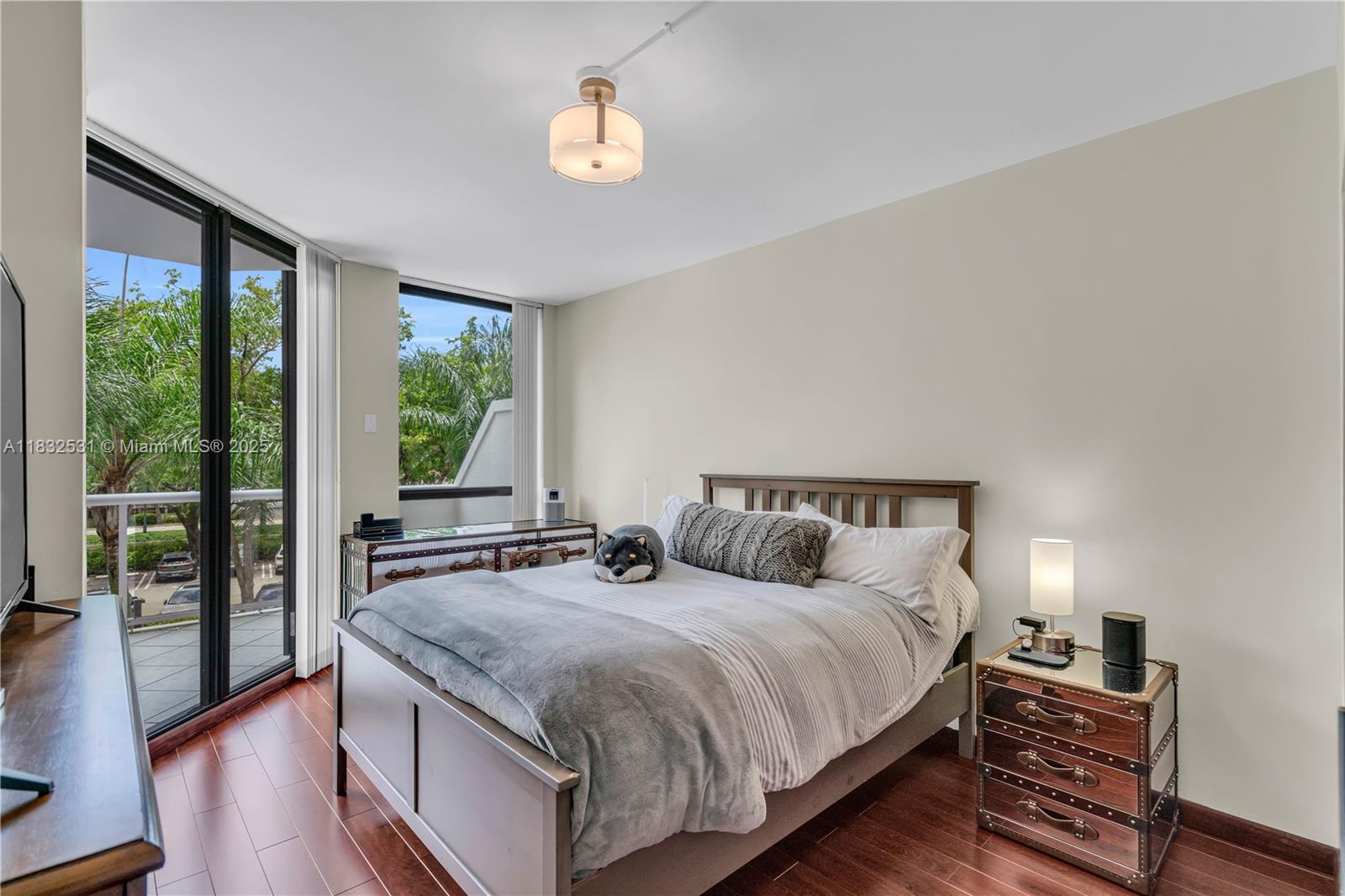 HARBORSIDE AT THE WATERWAs - Residential