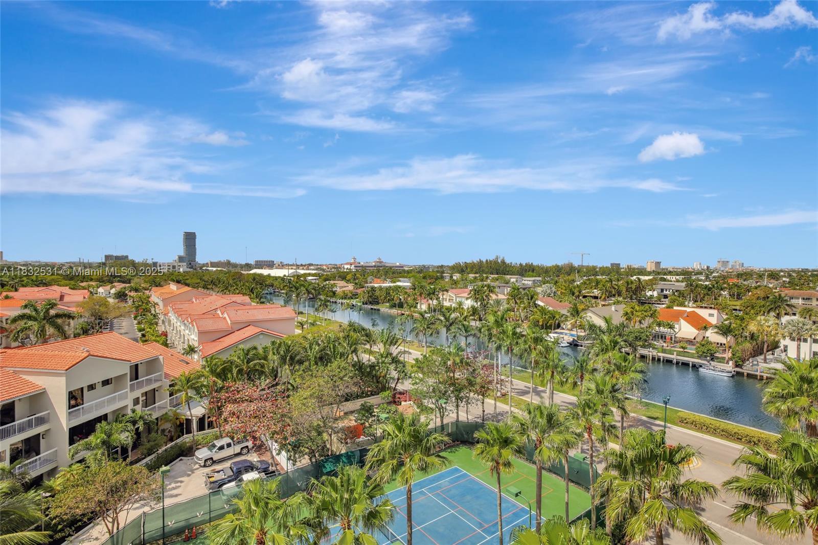 HARBORSIDE AT THE WATERWAs - Residential