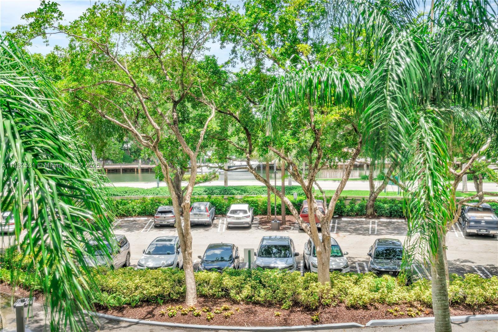 HARBORSIDE AT THE WATERWAs - Residential