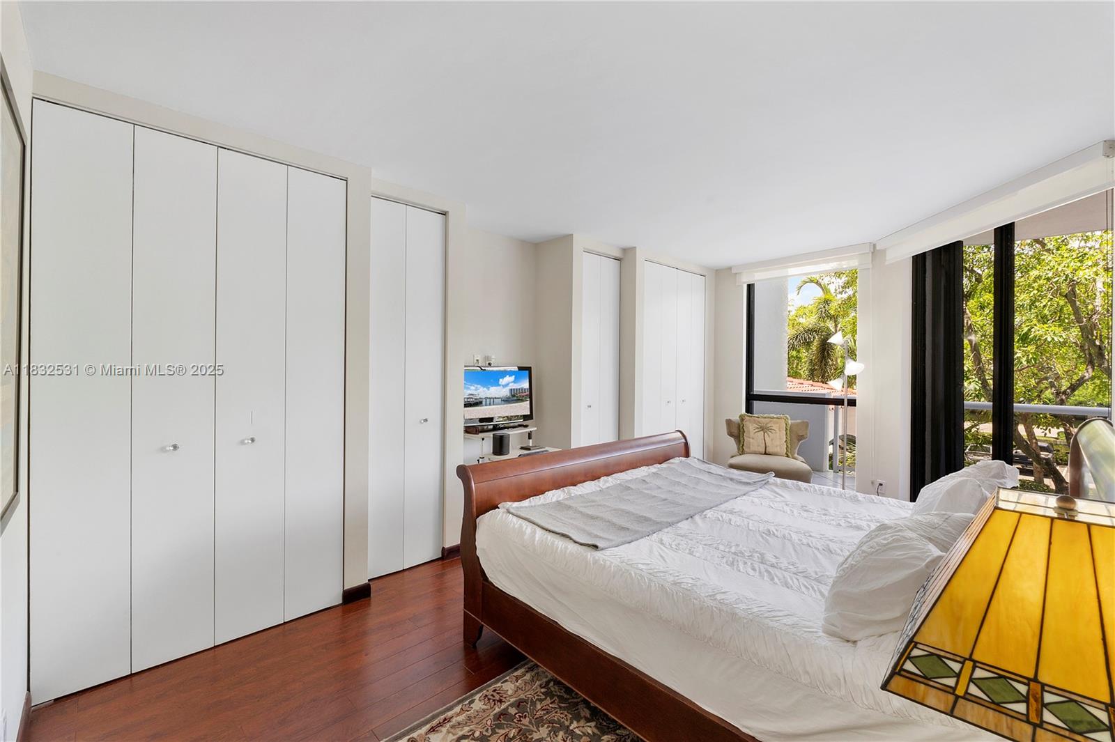 HARBORSIDE AT THE WATERWAs - Residential