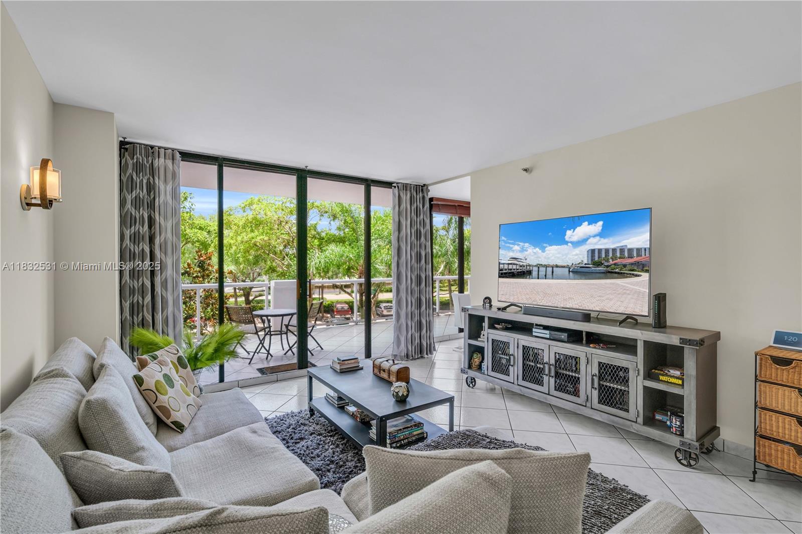 3640 Yacht Club Dr 203