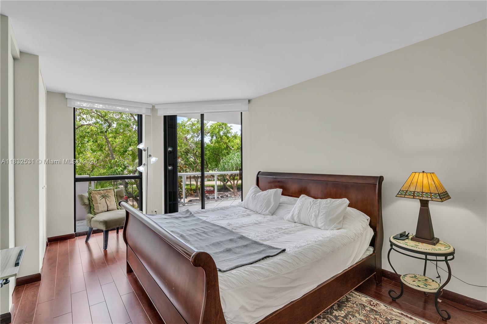 HARBORSIDE AT THE WATERWAs - Residential