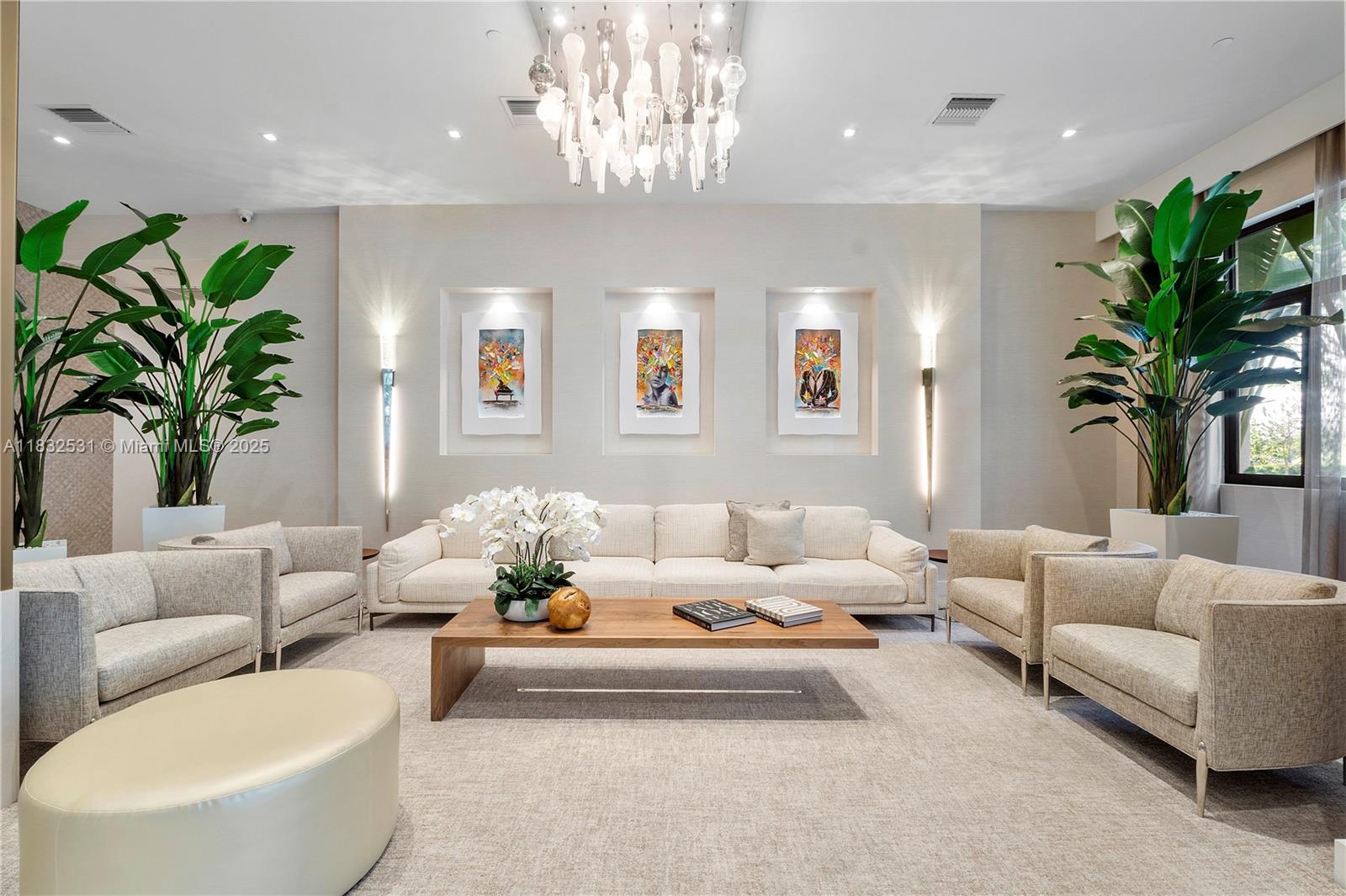 HARBORSIDE AT THE WATERWAs - Residential