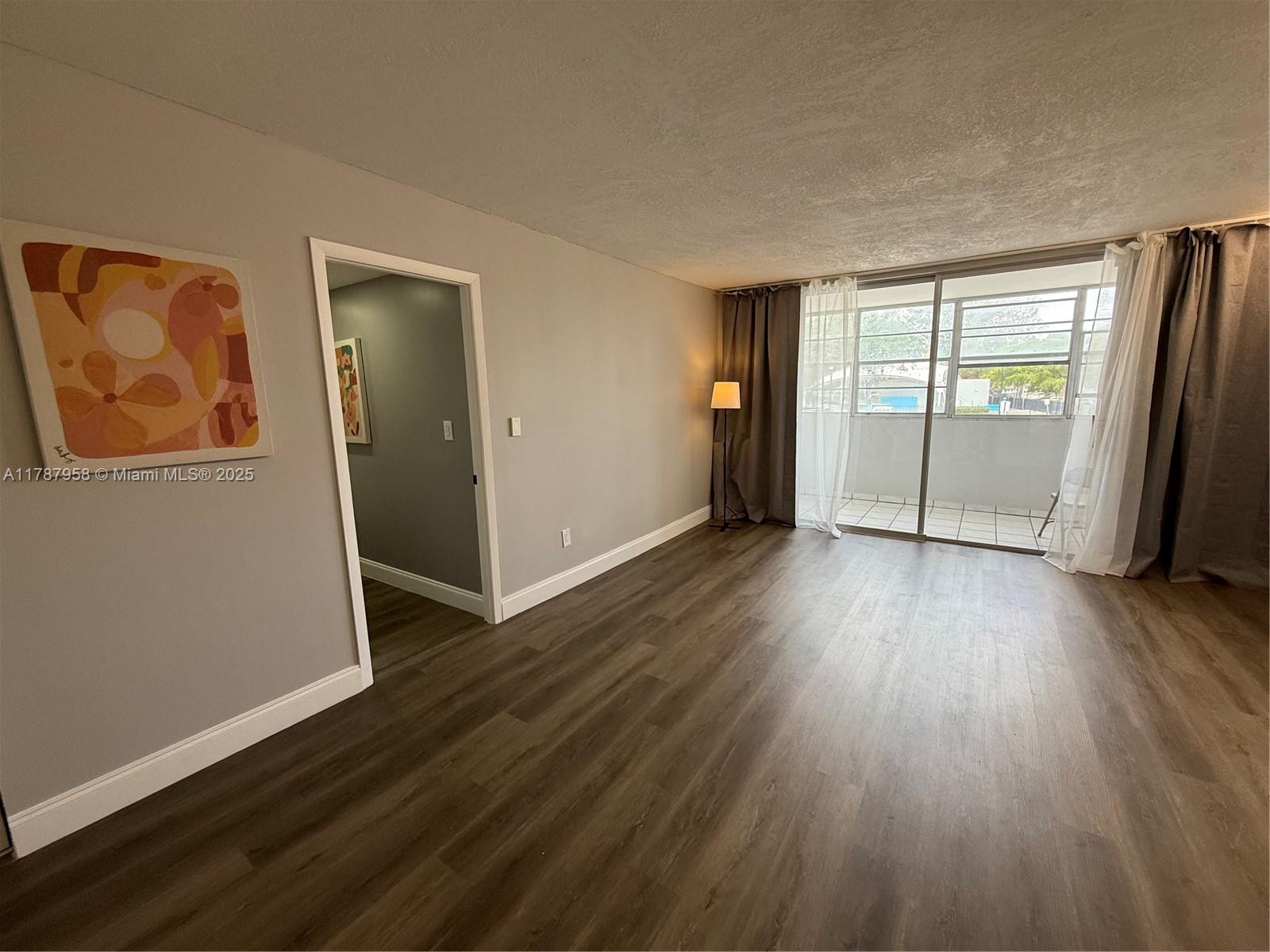 Rental Property at 16450 Miami Dr 201, North Miami Beach, Miami-Dade County, Florida - Bedrooms: 1 
Bathrooms: 2  - $2,150 MO.