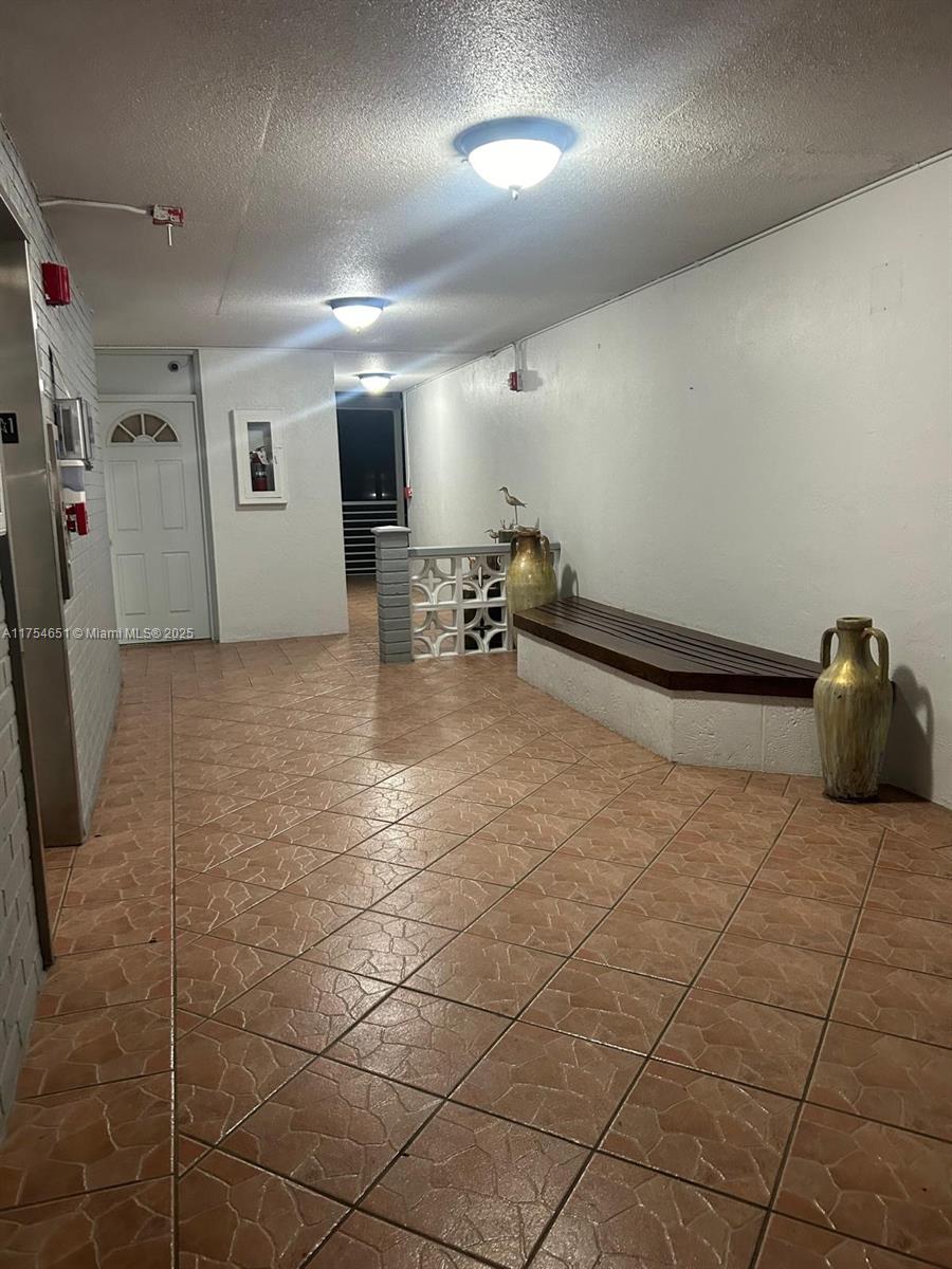 EDEN ISLES CONDO PART 2 - Residential
