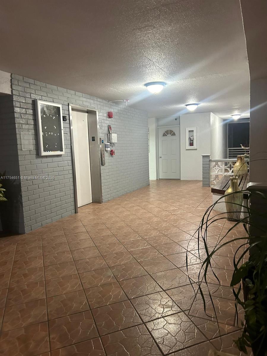 EDEN ISLES CONDO PART 2 - Residential
