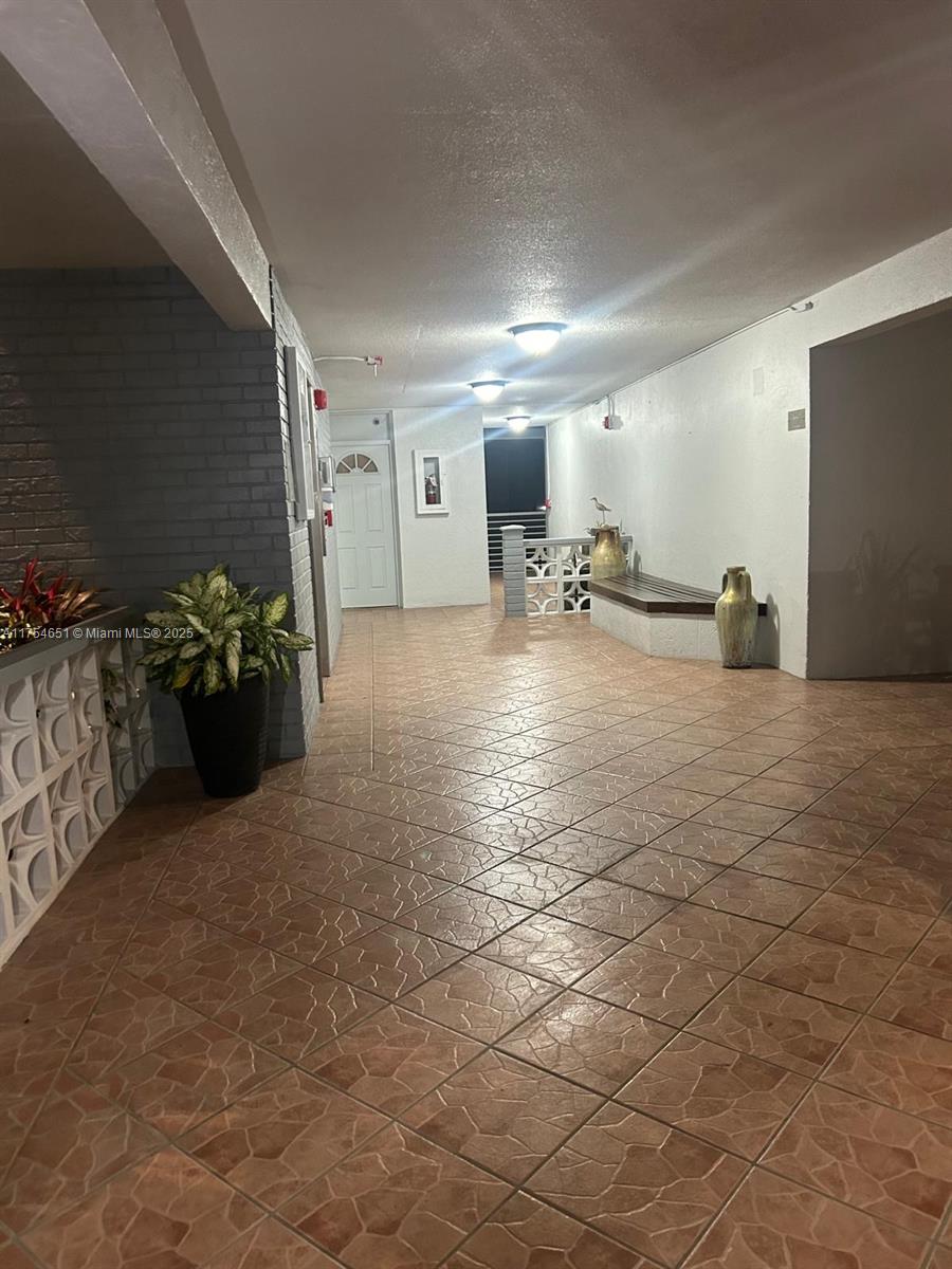 EDEN ISLES CONDO PART 2 - Residential