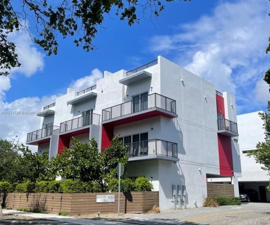 Amazing unfurnished Rental. 3-bedroom, 3-bathroom townhouse, built in 2019. Spanning 1,850 SqFt of living space, plus a 750 SqFt rooftop terrace, this townhome offers the perfect blend of enjoyment and comfort. Two covered parking spaces. Ideal location short drive to the beach and Hollywood's finest dining, entertainment, and attractions.