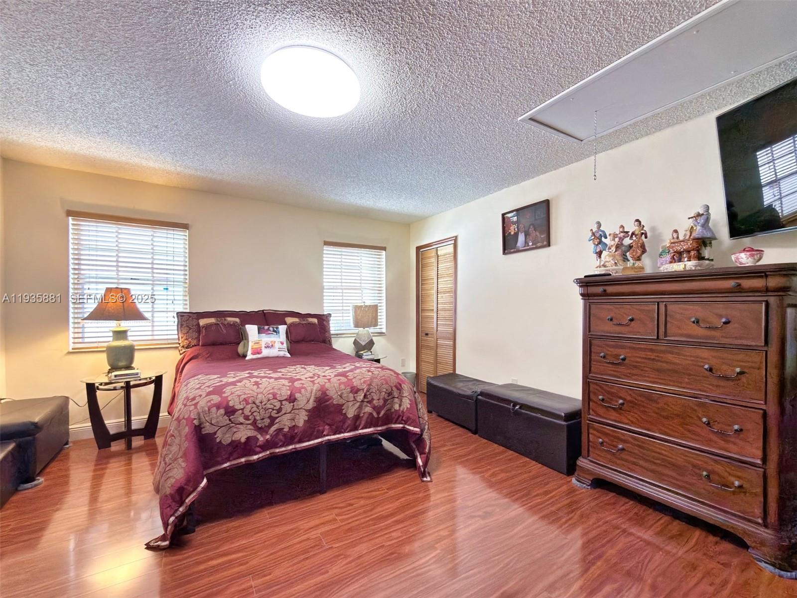 BIRD LAKES SOUTH SEC 2 - Residential