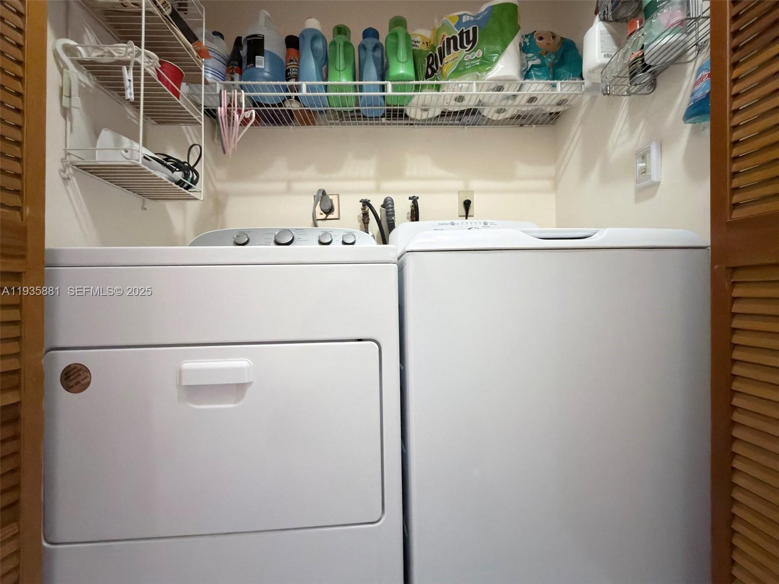 BIRD LAKES SOUTH SEC 2 - Residential