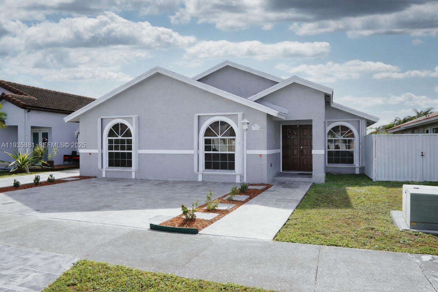 BIRD LAKES SOUTH SEC 2 - Residential