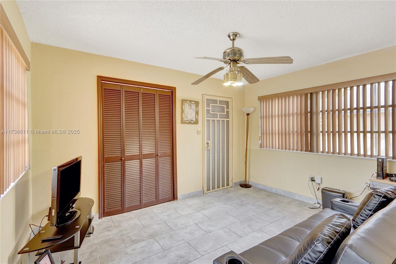 GROSSE POINTE HIGHLANDS - Residential