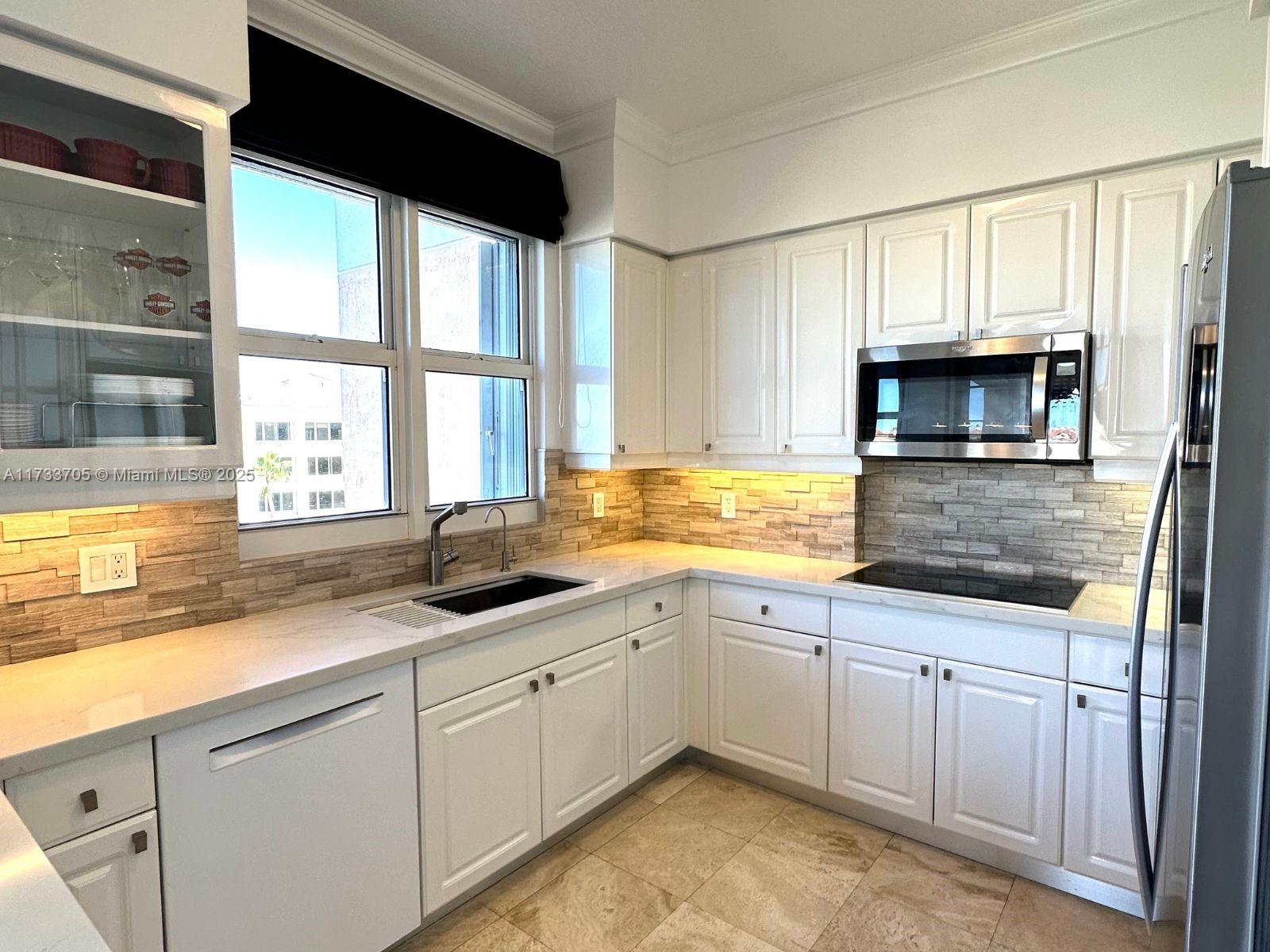 LAKE VILLA THREE CONDO - Residential