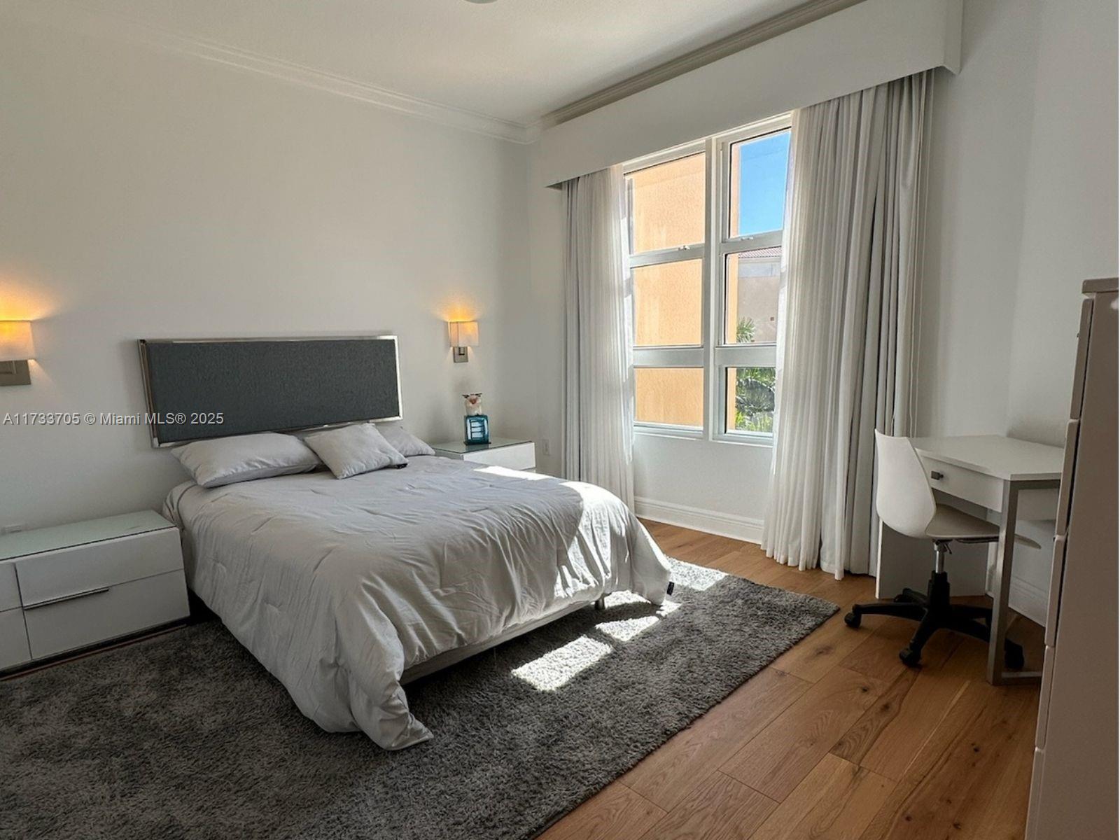 LAKE VILLA THREE CONDO - Residential