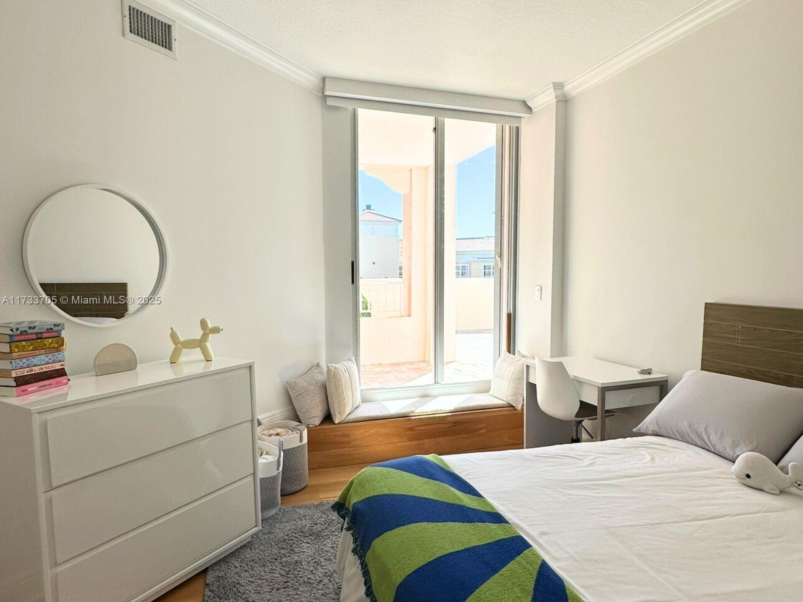 LAKE VILLA THREE CONDO - Residential