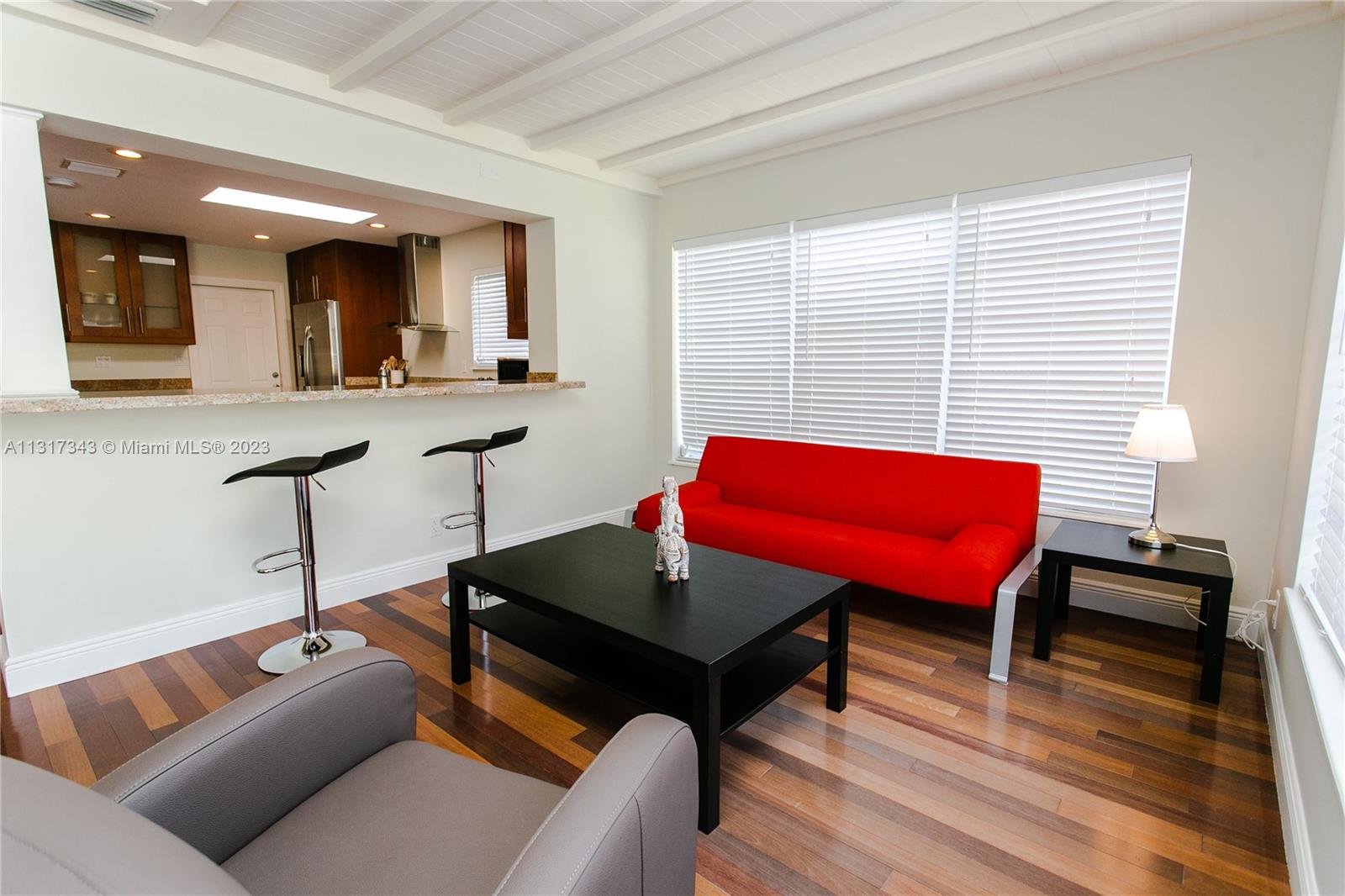 HOLLYWOOD LAKES SECTION - Residential Lease