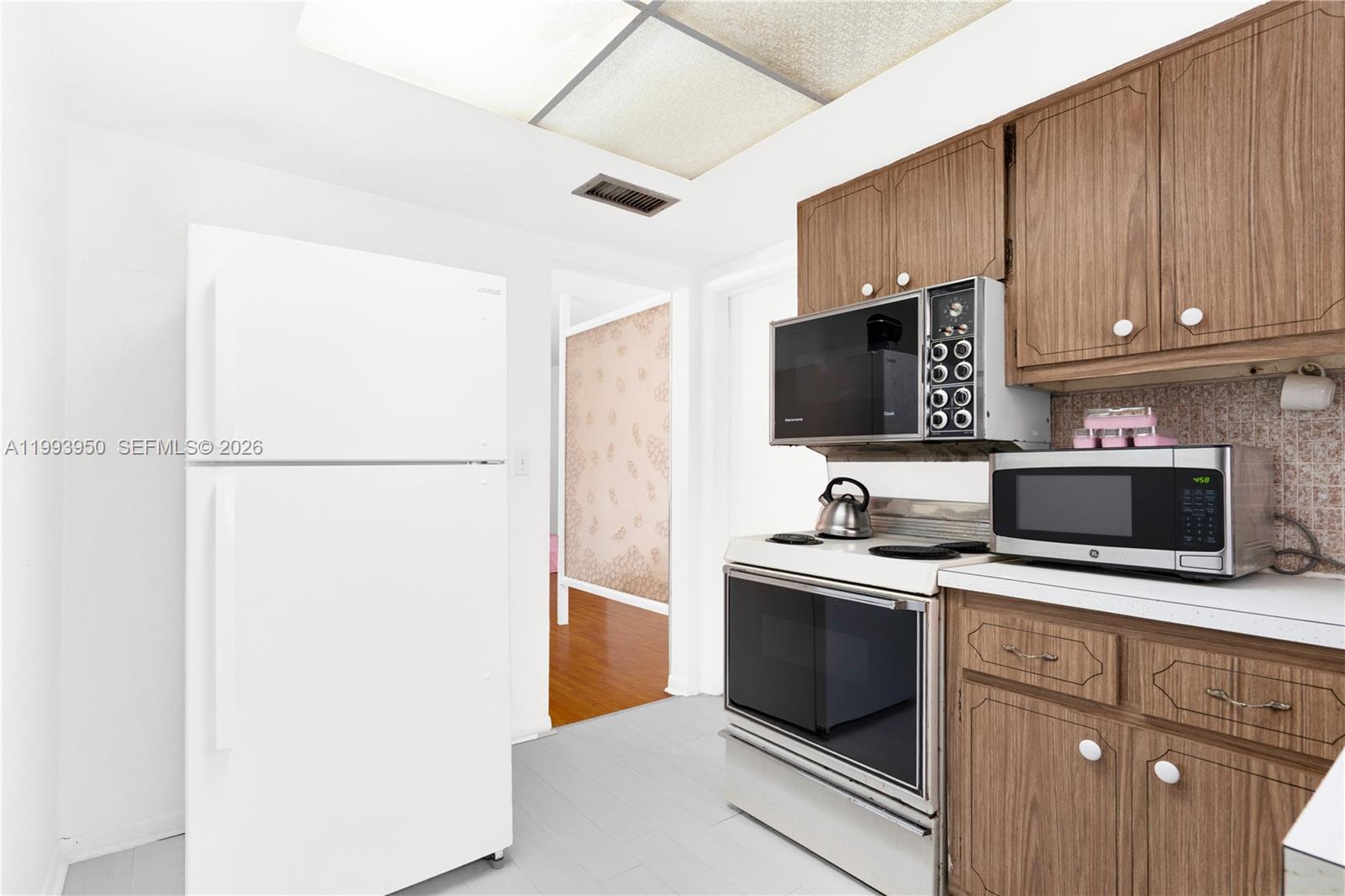 SUNSHINE SUB - Residential