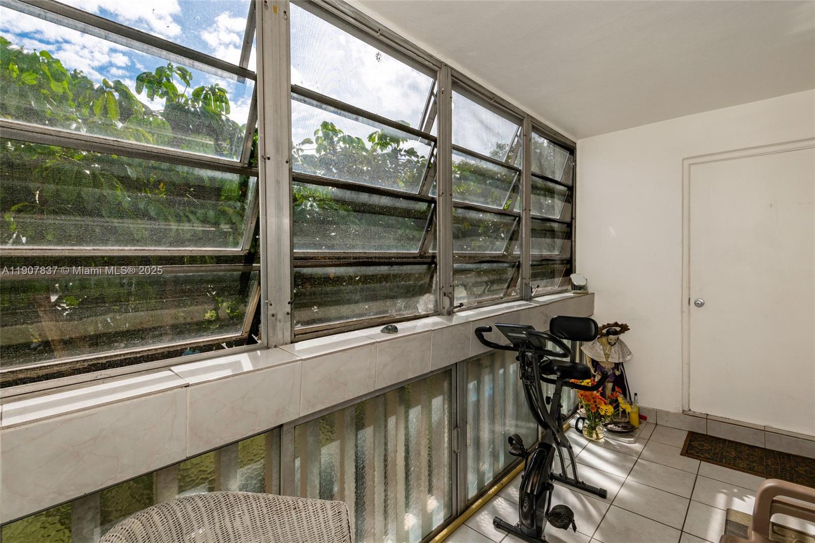 FOURTH MOORINGS CONDO - Residential