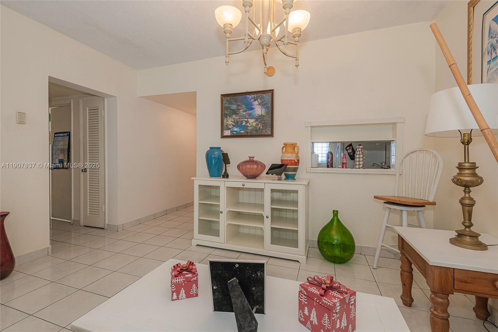 FOURTH MOORINGS CONDO - Residential