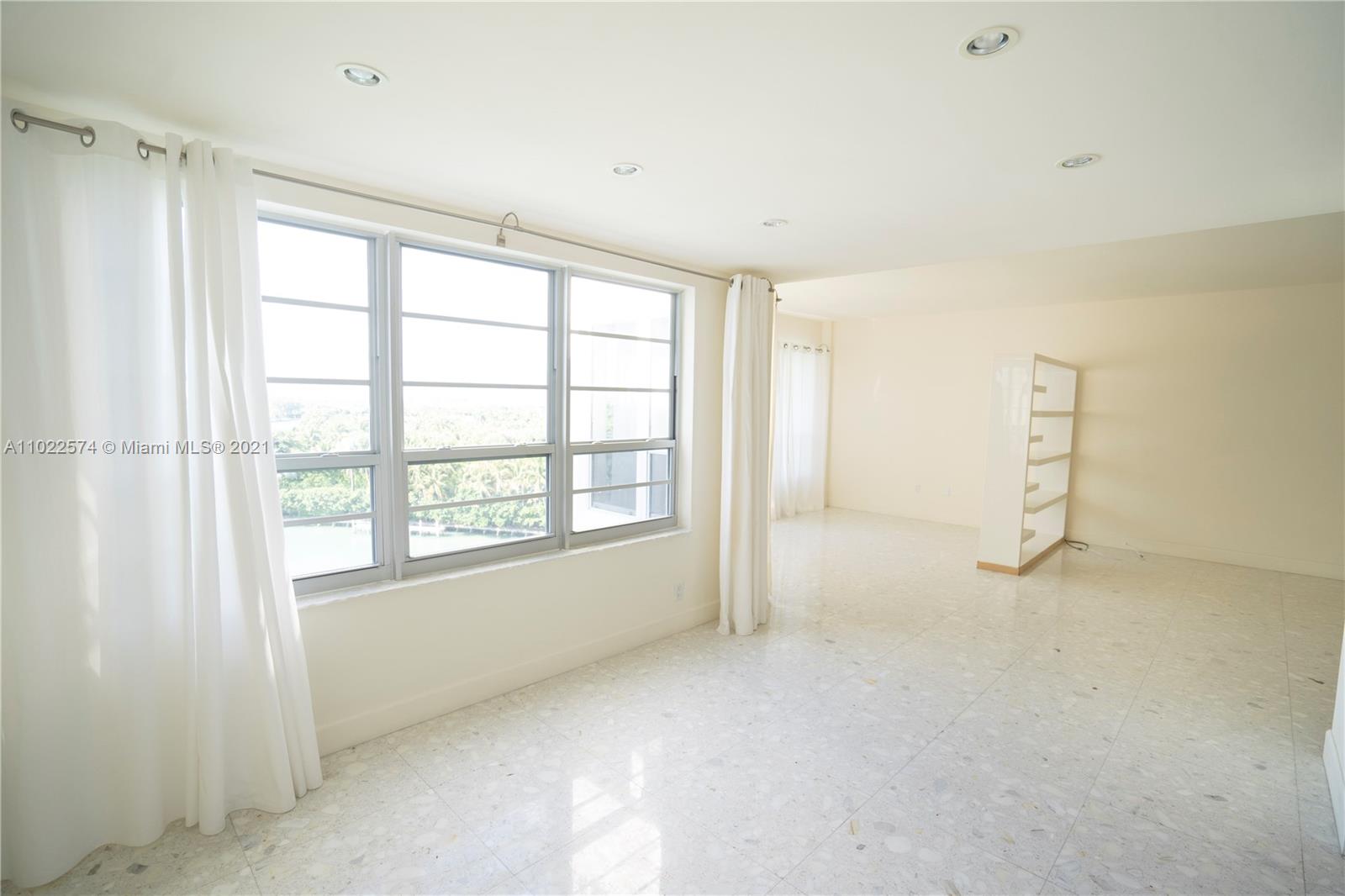 BLAIR HOUSE CONDO - WEST - Residential