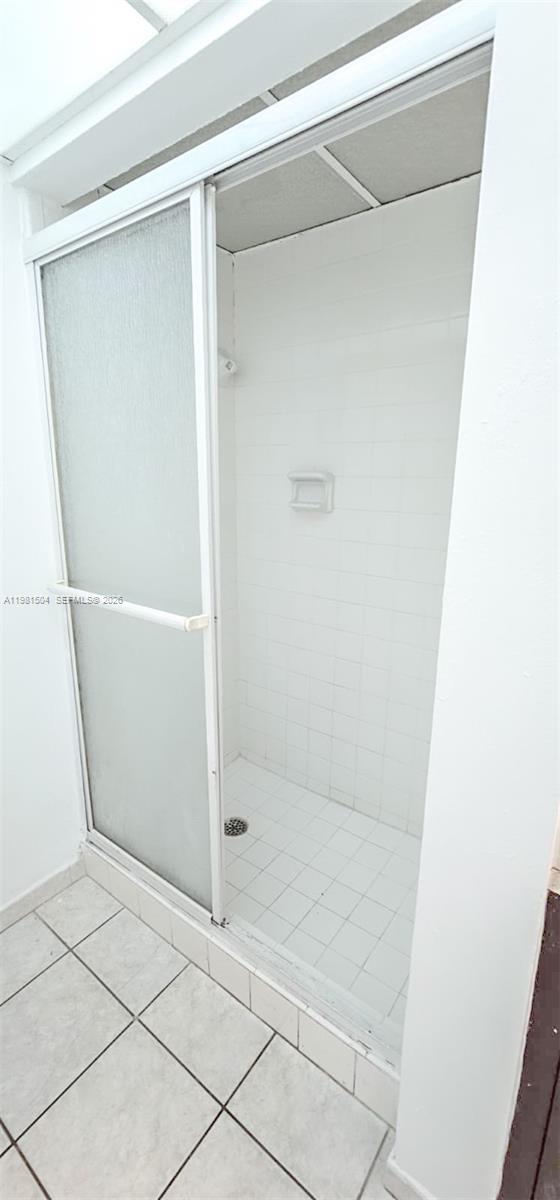 VERSAILLES GARDENS CONDO - Residential