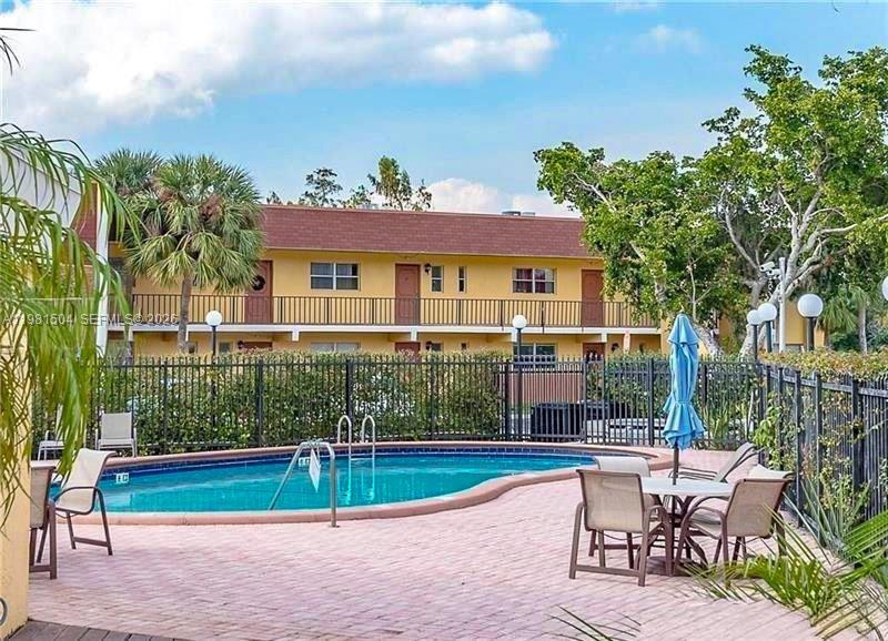 VERSAILLES GARDENS CONDO - Residential