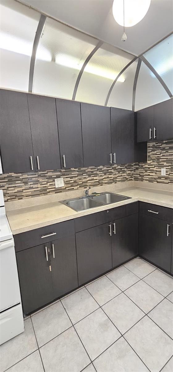 VERSAILLES GARDENS CONDO - Residential