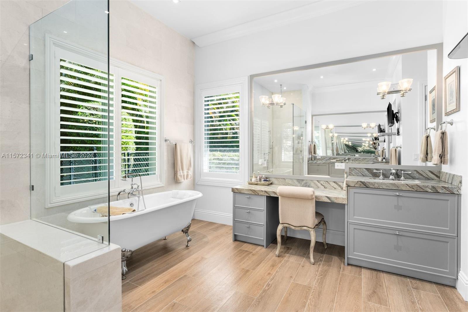 SOLAR GARDENS - Residential