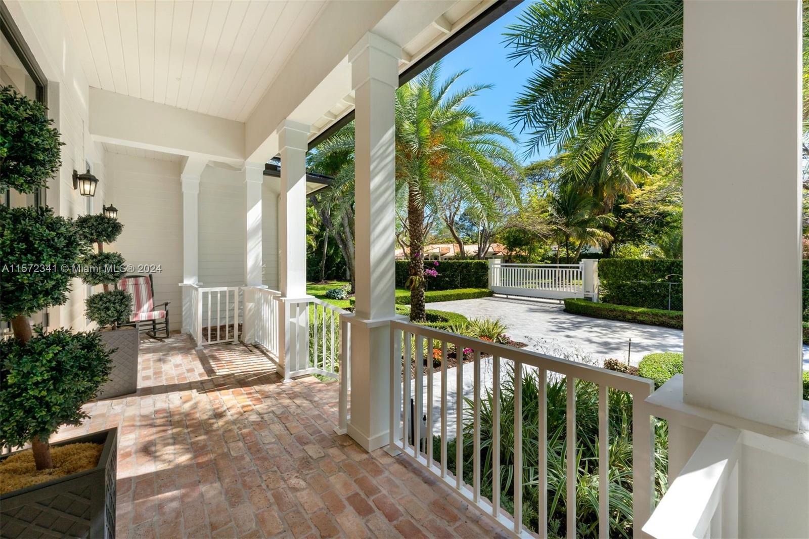 SOLAR GARDENS - Residential