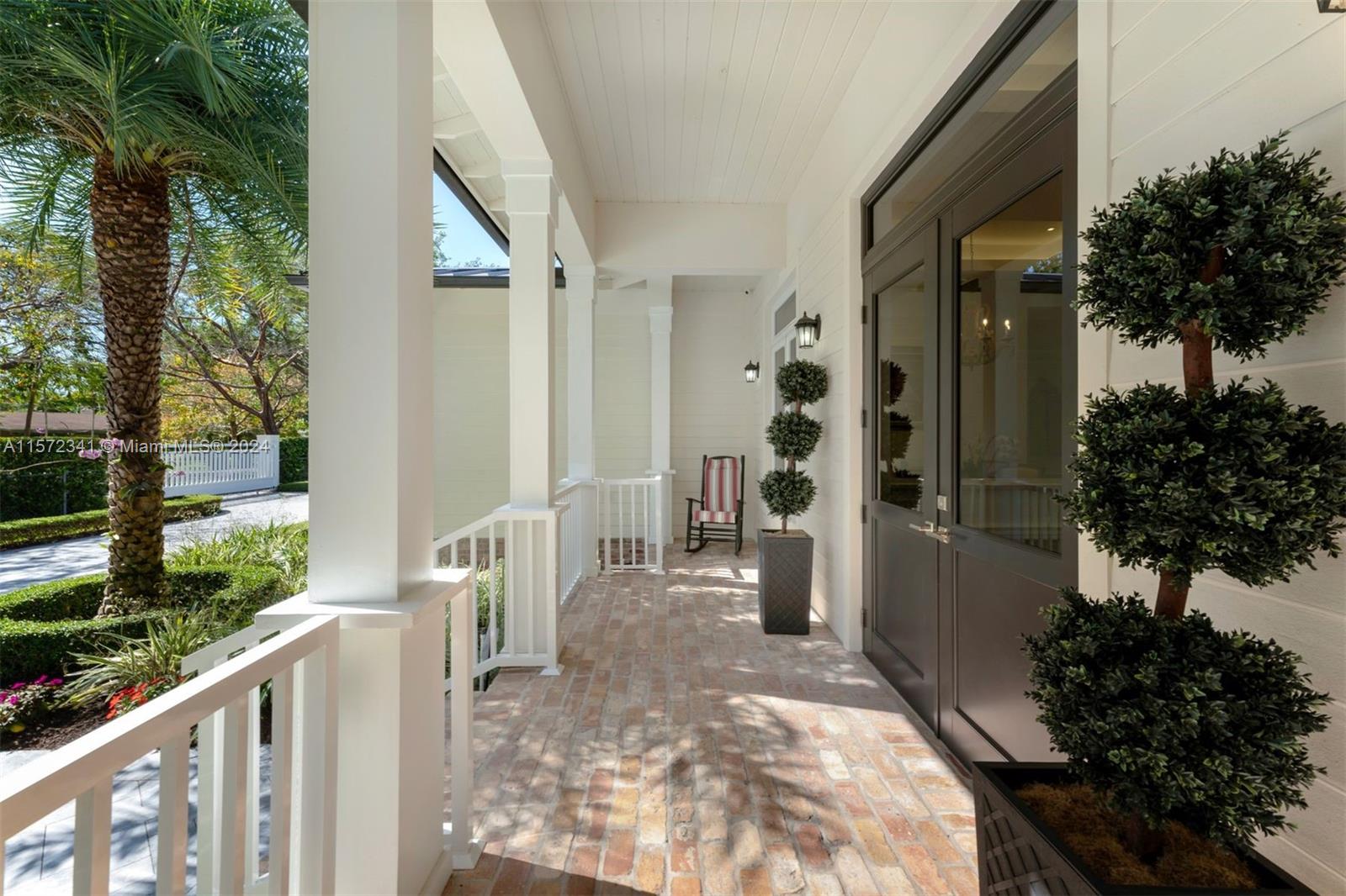 SOLAR GARDENS - Residential