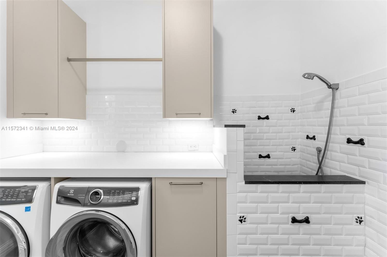 SOLAR GARDENS - Residential