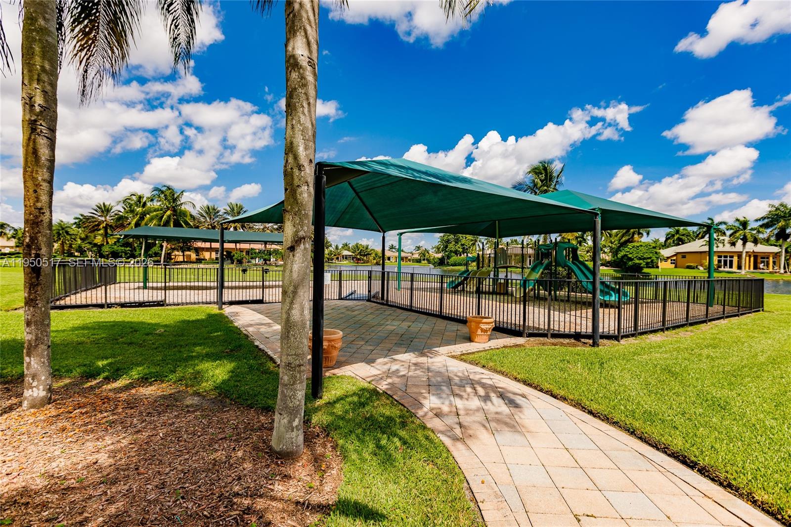 KAPOK GROVE ESTATES - Residential