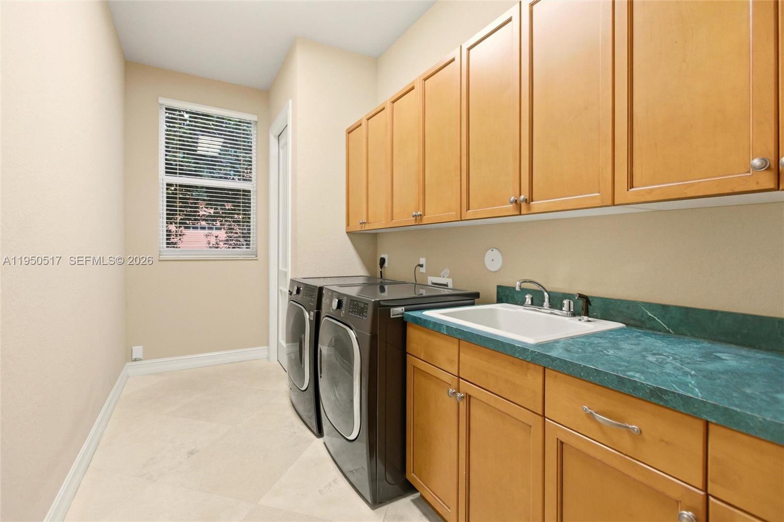 KAPOK GROVE ESTATES - Residential