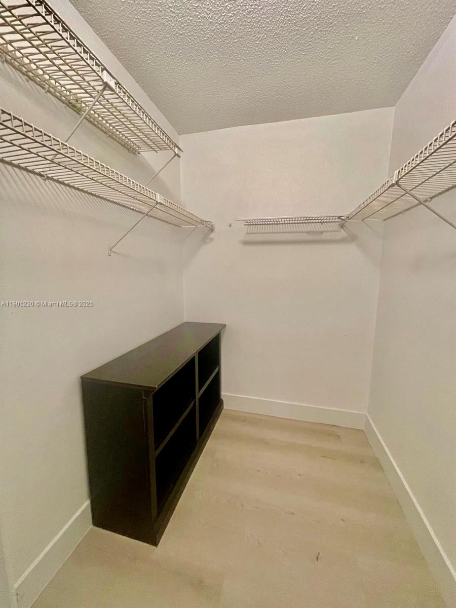 HERITAGE CIRCLE CONDO - Residential Lease