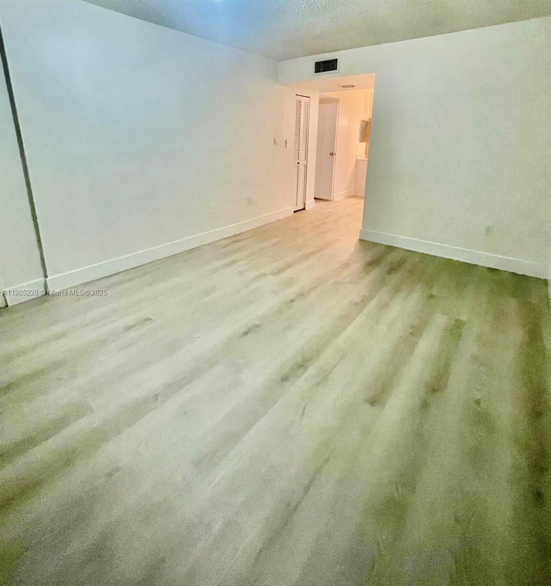 HERITAGE CIRCLE CONDO - Residential Lease