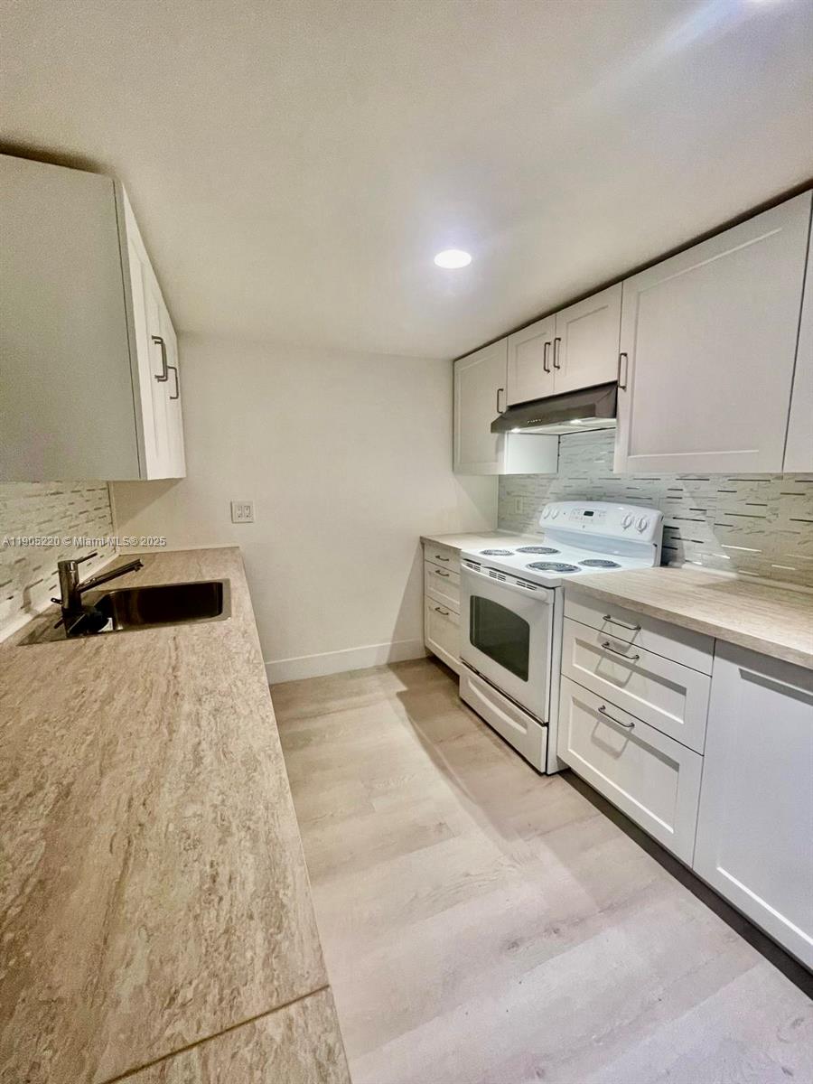 HERITAGE CIRCLE CONDO - Residential Lease