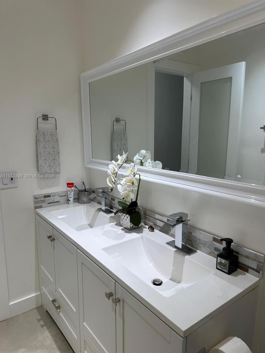 MYRTLE GROVE - Residential