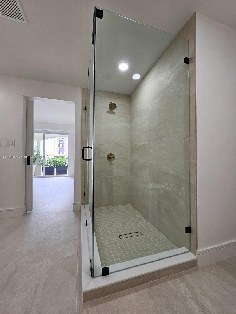 VILLA ZAMORA CONDO - Residential
